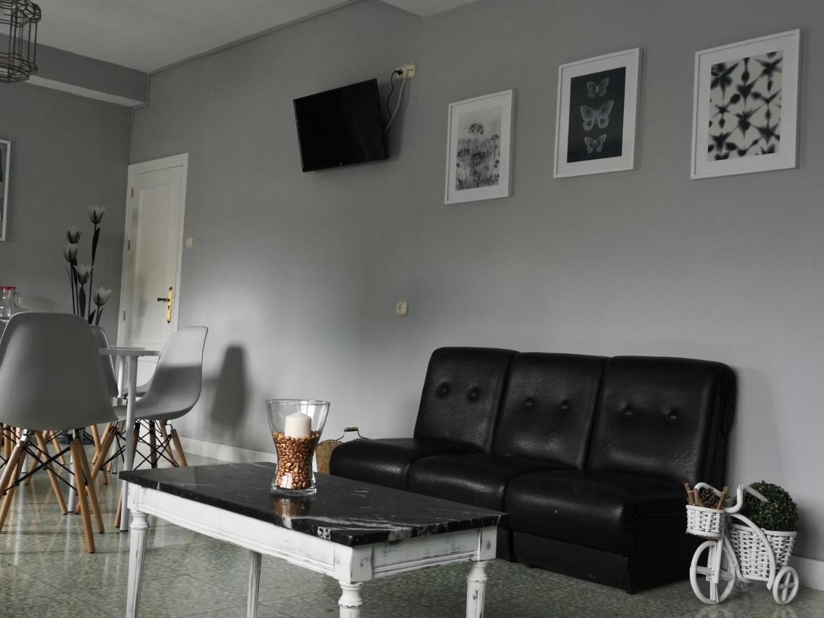 Hostal Pension Rosada Santafé Eksteriør bilde